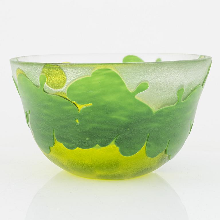 Paul Hoff, a glass bowl, Kosta, Sweden.