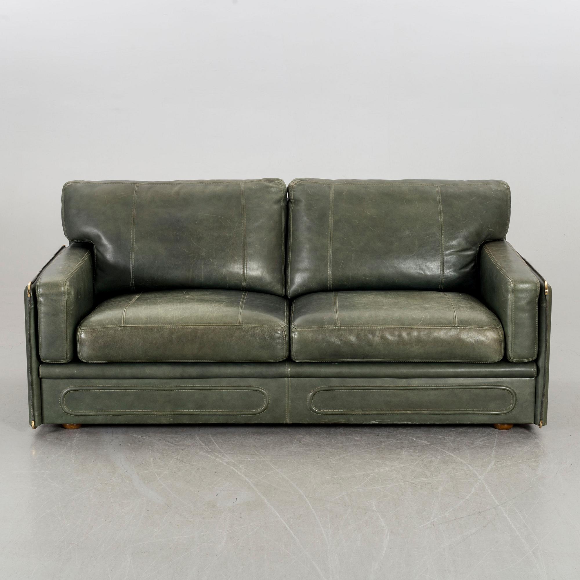 SOFFA, Baxter, Italien 1900-talets slut.