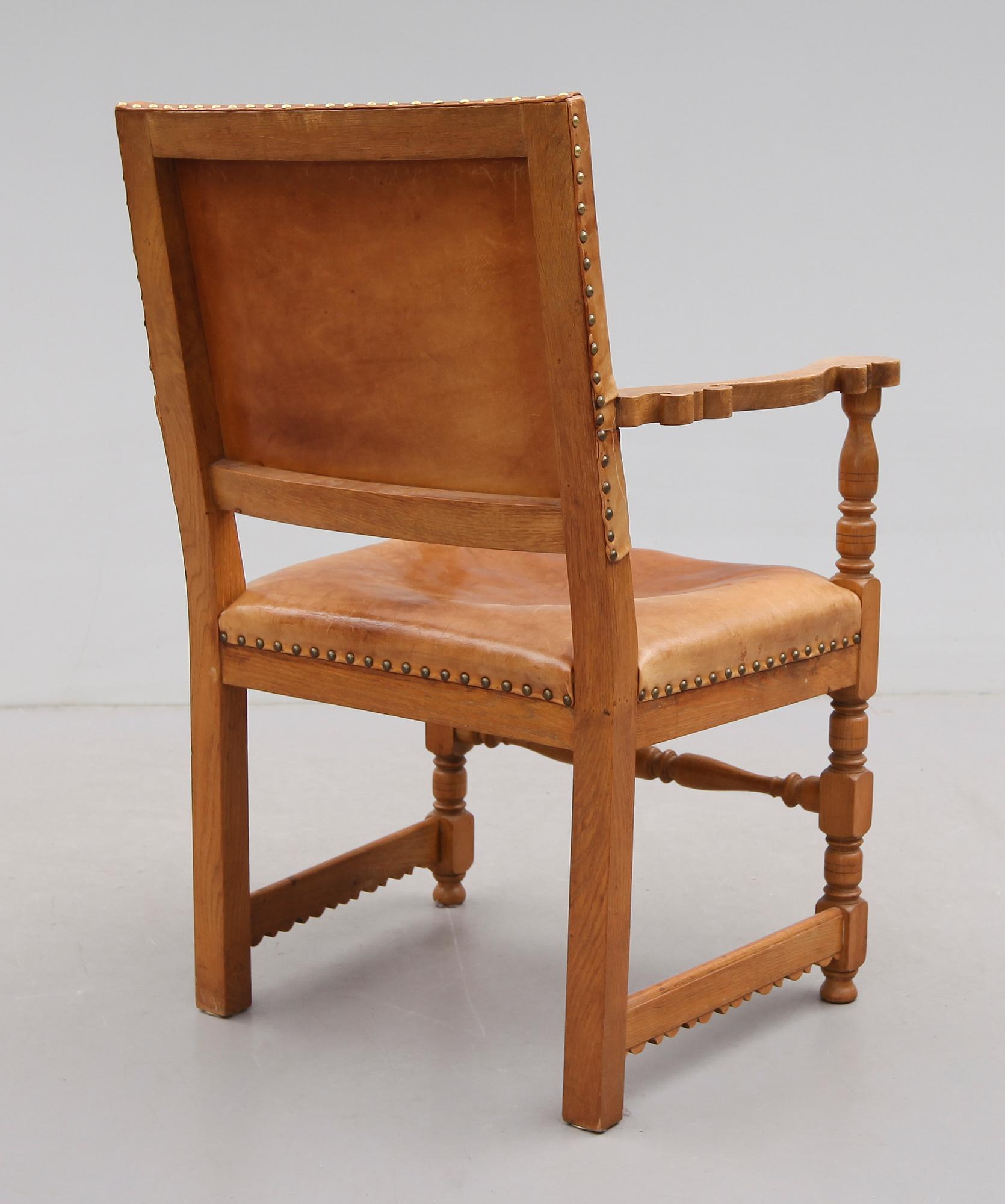 KARMSTOL, barockstil, 1900-talets första hälft.