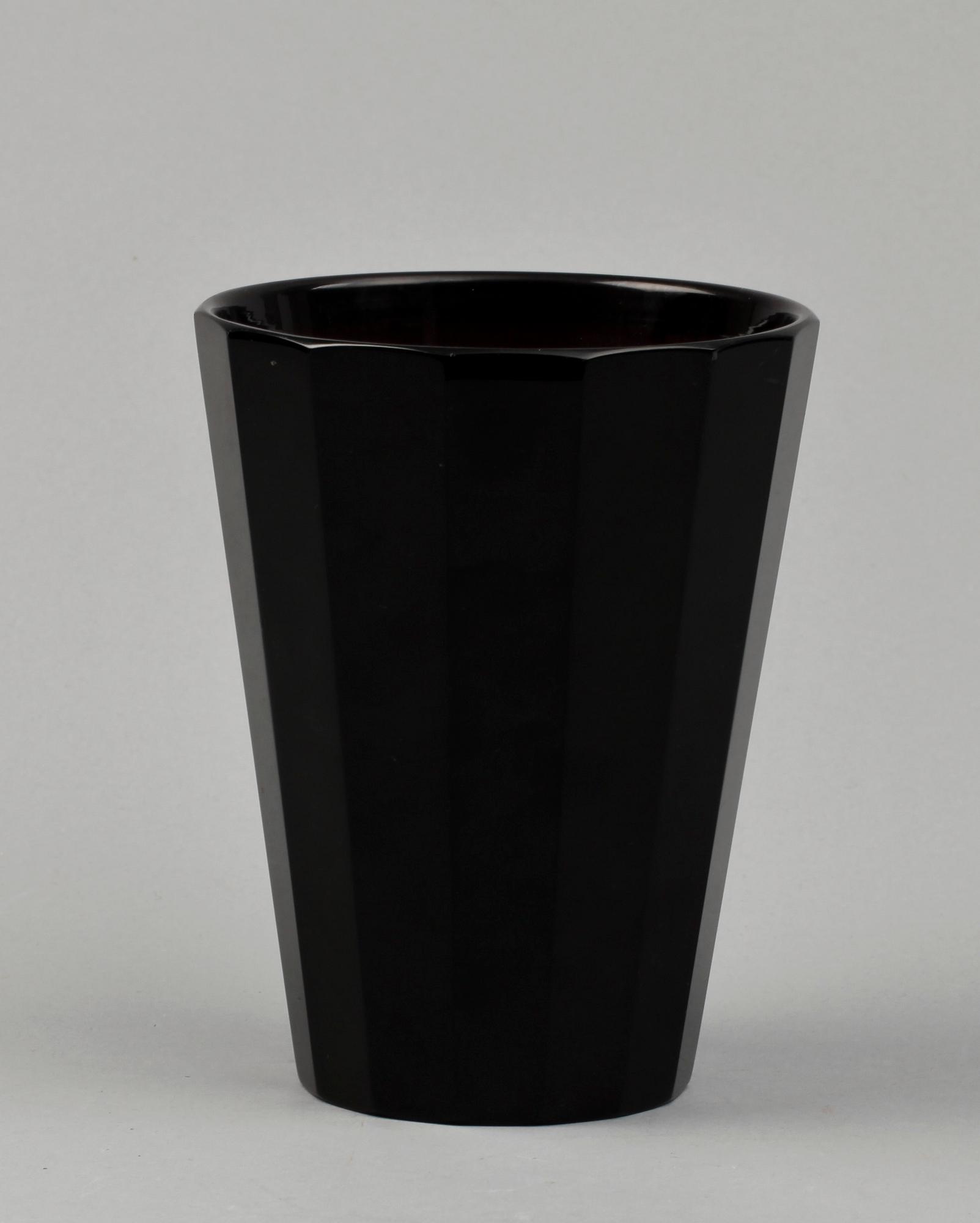 VAS, glas, Edvard Hald, Orrefors Expo, sign o nr 1130 (1949).