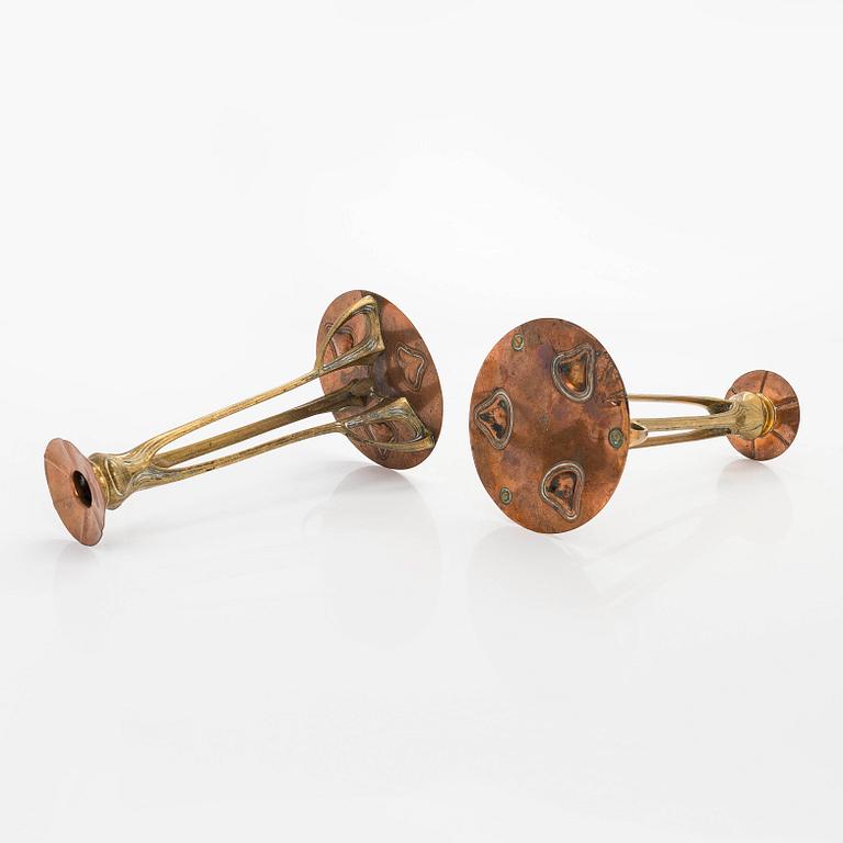 Kynttilänjalkapari, WMF (Württembergische Metallwarenfabrik), 1900-luvun alku.