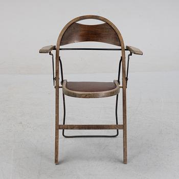 A model 5560 'Stackmo' collapsible stained beech chair, Gemla, Diö, 1930's.