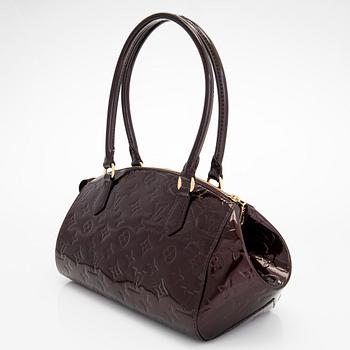 Louis Vuitton, a Monogram Vernis 'Sherwood' bag.