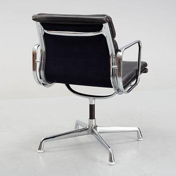 Charles & Ray Eames, an "EA 208 Soft Pad Chair", Herman Miller.