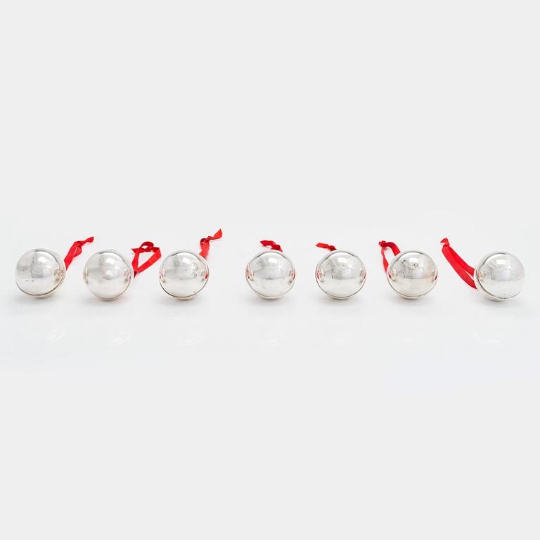 A set of seven sterling silver Christmas ball ornaments, Turku 1995-96.