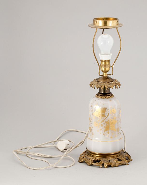 BORDSLAMPA, rokokostil, 1900-talets början.