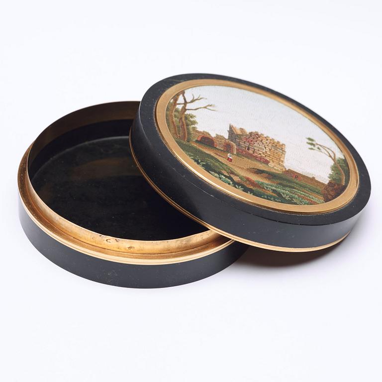 A casket and cover, Italy, 19th century.