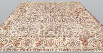 Matta, Figural , Orientalisk, ca 330 x 293 cm.