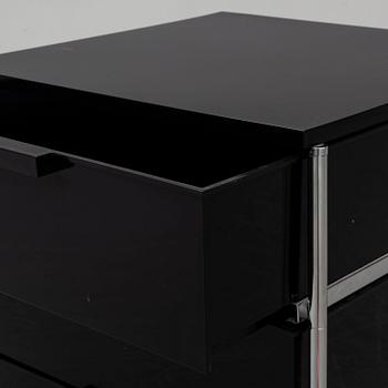 ANTONIO CITTERIO & OLIVER LÖW, a 'Mobil" container for Kartell.