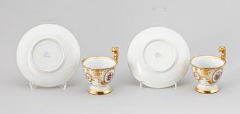 KOPPAR, ett par, porslin, empire, Dresden, Tyskland, 1800-talets mitt/senare hälft.