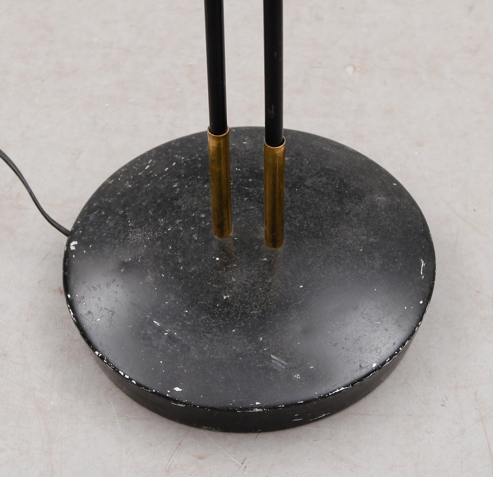 GOLVLAMPA, 1900-talets mitt.