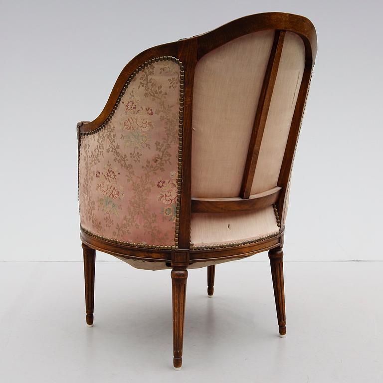 BERGÈRE, Louis XVI-stil, 1900-talets första hälft.