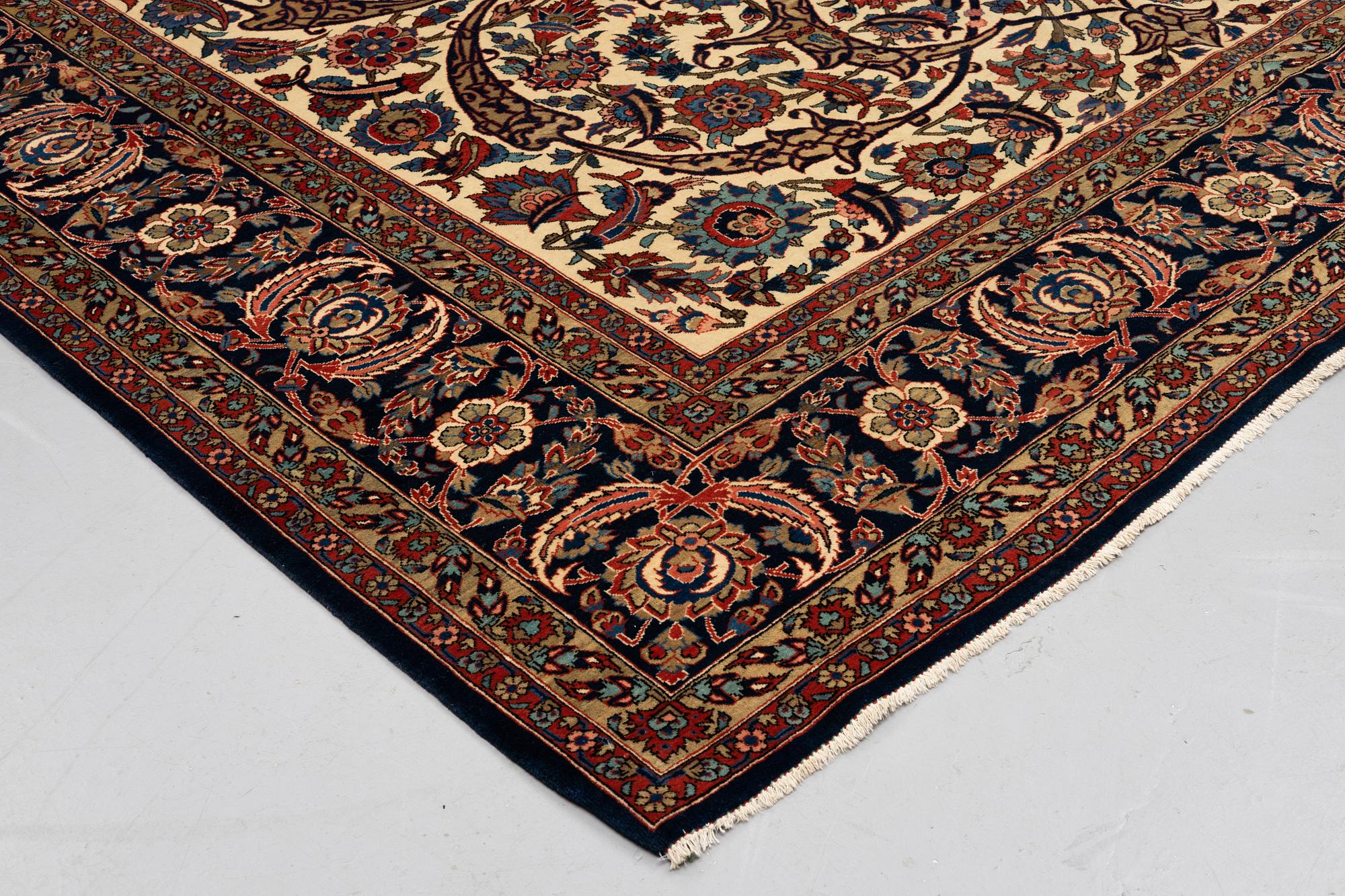 Matta, semiantik Keshan, s.k. Dabri, ca 349 x 269 cm.