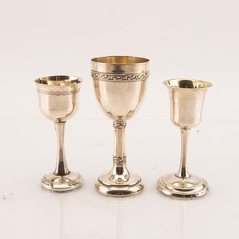 A set of three silver beakers 20th century, weight 209 grams.