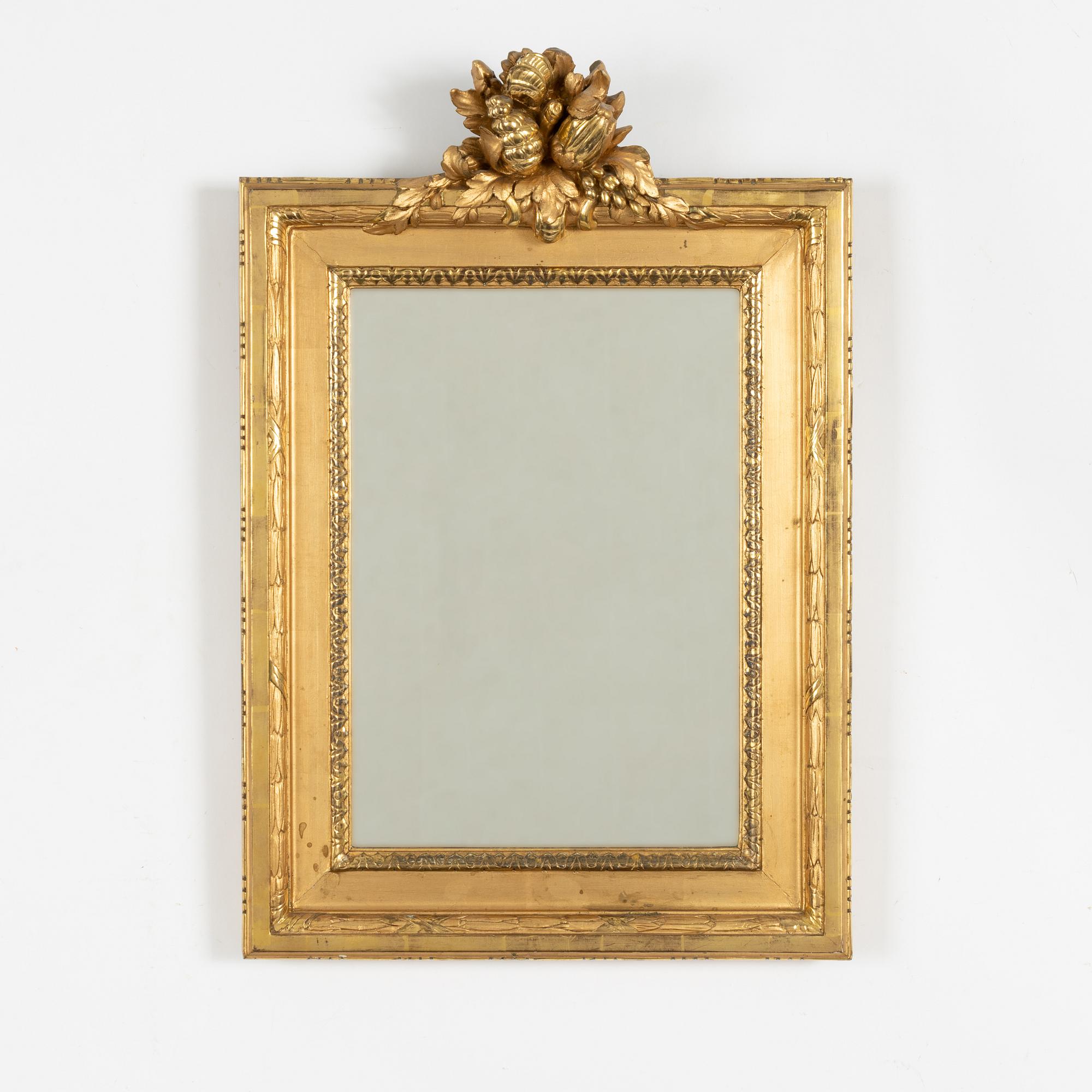 Spegel, sent 1800-tal.