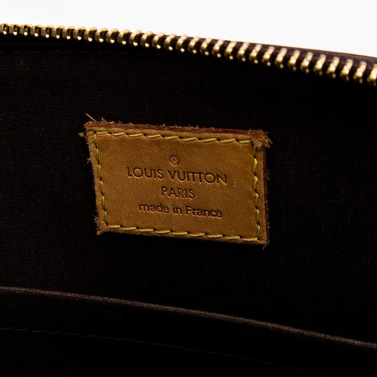 Louis Vuitton, a Monogram Vernis 'Sherwood' bag.