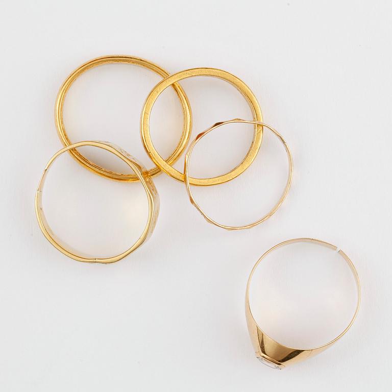 PARTI GULD, 5 delar. Totalvikt (exkl ur) ca 12g.