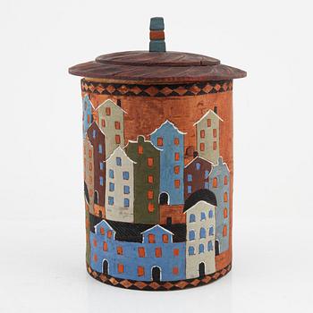 Erik Gustav Kring, a birch-bark jar with cover, Norrala, Sweden, late 20th century.