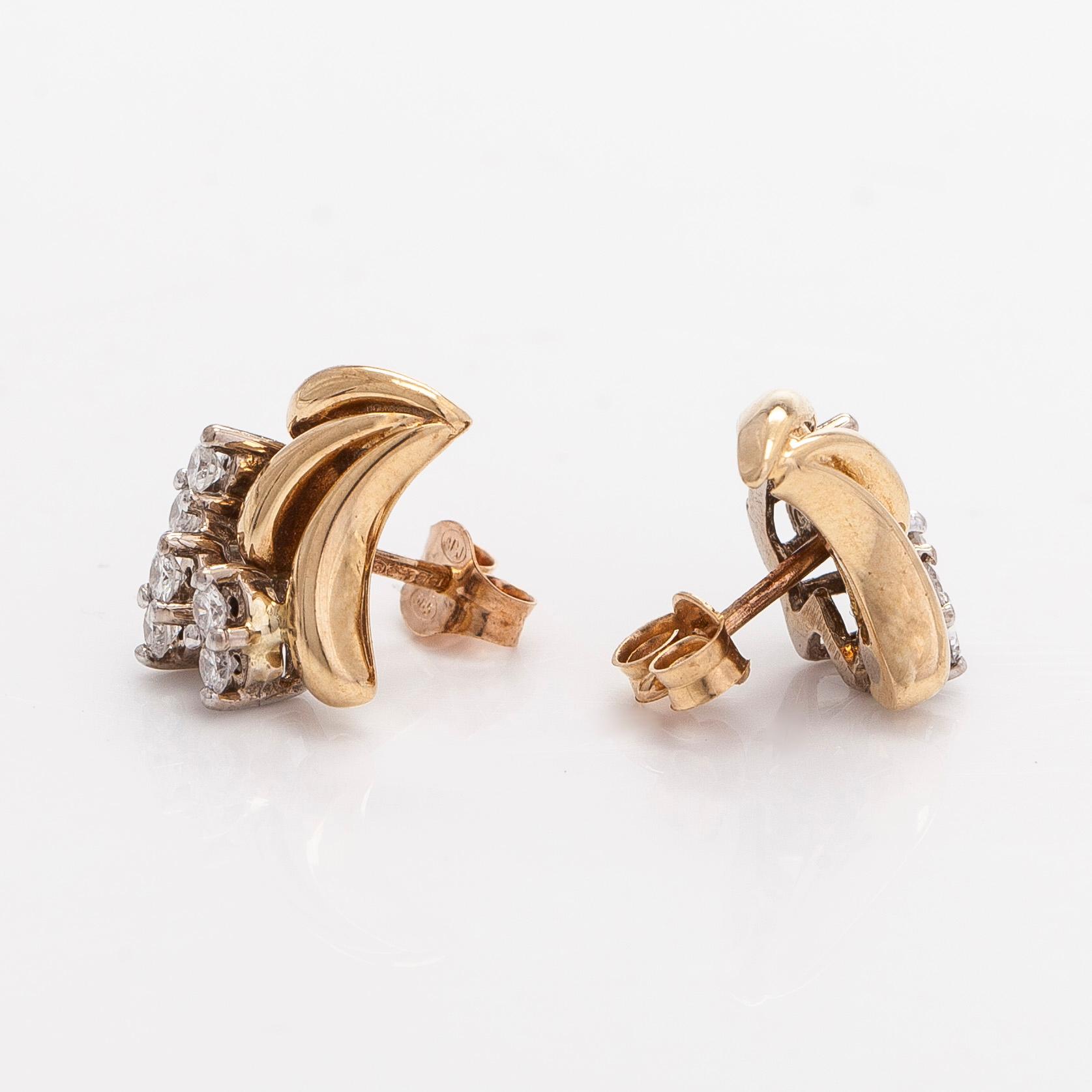 Örhängen, briljantslipade diamanter, 14K guld.