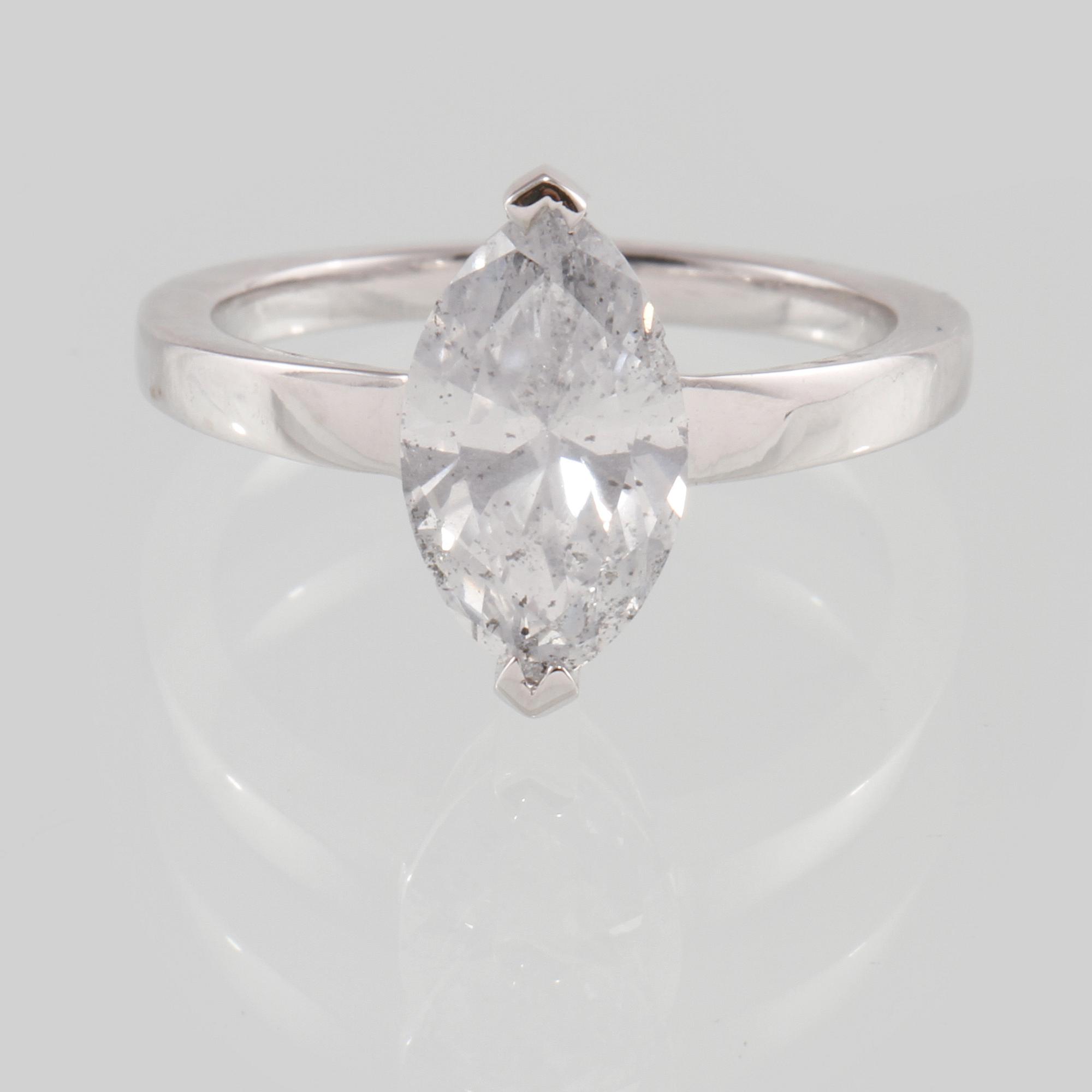 RING, 18K vitguld med navetteslipad diamant, ca 2.14 ct. Vikt 4.4 g.