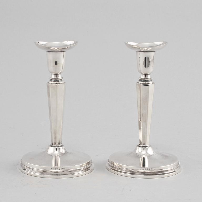 LJUSSTAKAR, ett par, silver, Markströms Guldsmeds Ab, Uppsala, 1955.