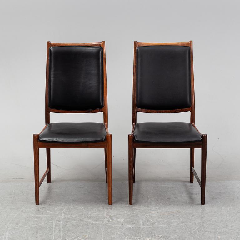 Matgrupp med bord samt 8 stolar bla, "Darby", Torbjørn Afdal, Nesjestranda møbelfabrikk, Norge, 1960-tal.