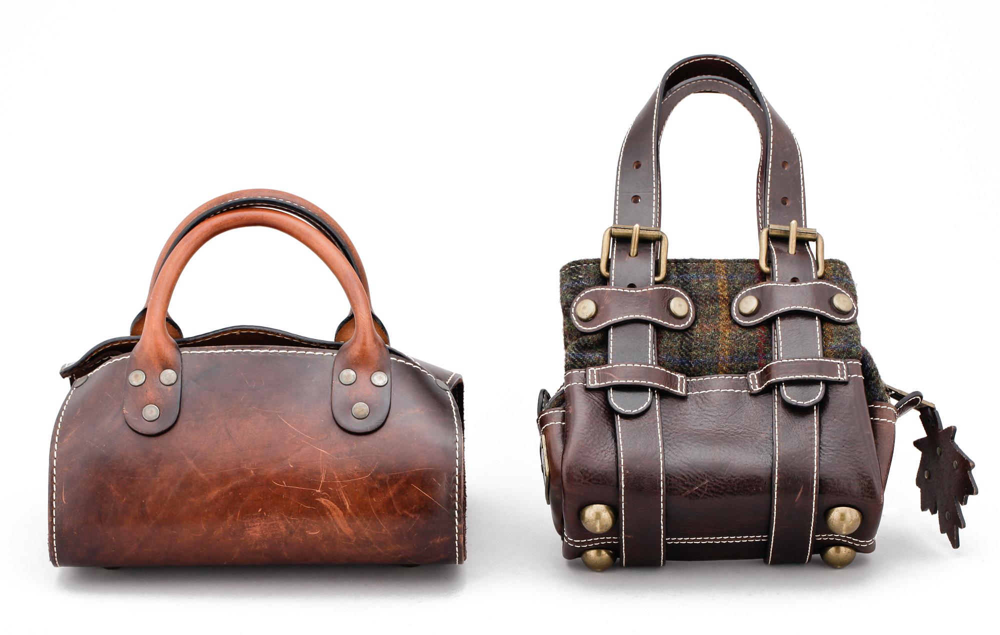 HANDVÄSKOR, 2 st, Dsquared, 2000-tal.