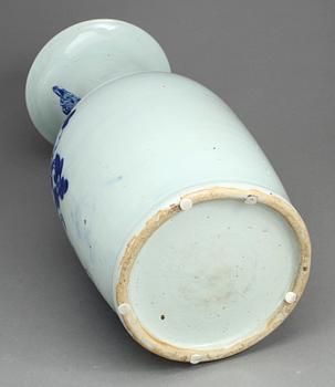 VAS, porslin, Kina, 1900-tal.