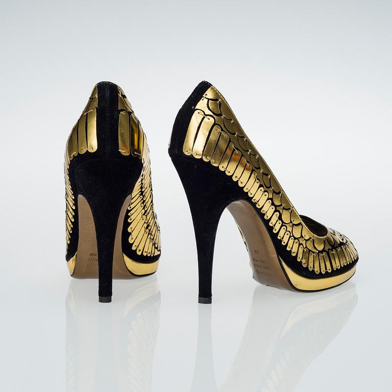SKOR, Roberto Cavalli, storlek 39.