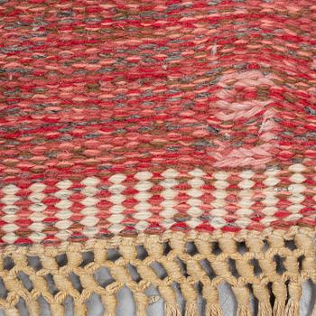 Carpet, flat weave, ca 203 x 136 cm, signed S.