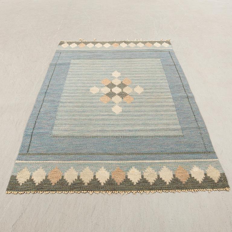 Ingegerd Silow, Matta rölakan signerad ca 205x129 cm.