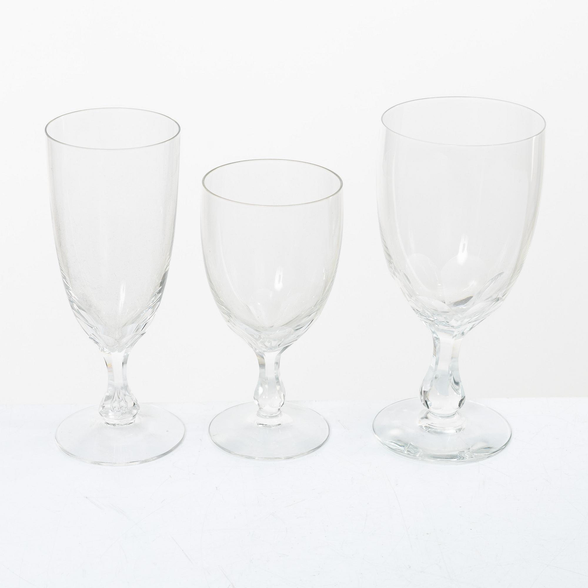 Glass service, 22 pieces, mid-20th century.