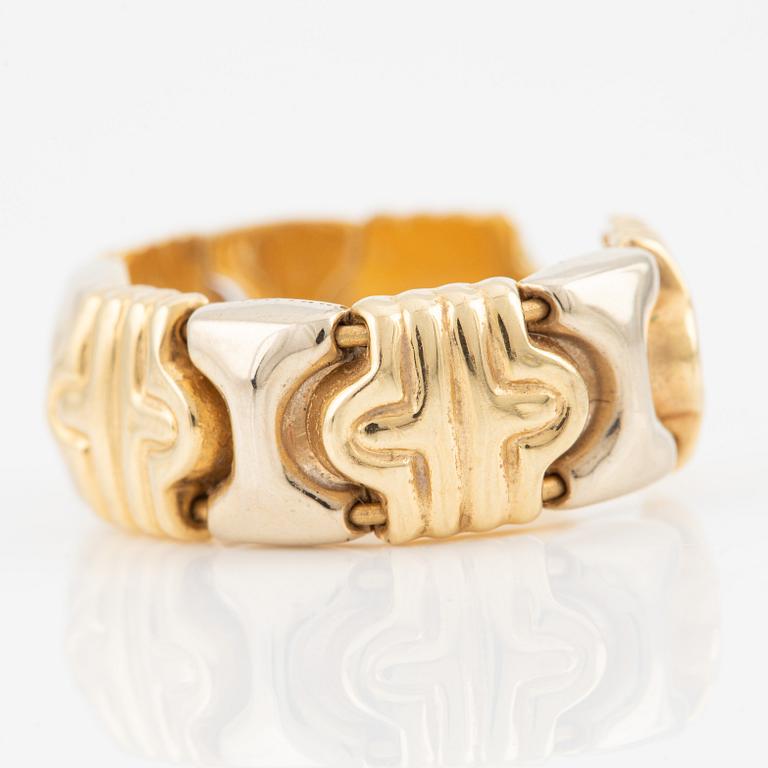 Ring samt örhängen, ett par, 18K guld, Italien.