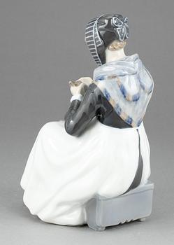 FIGURIN, porslin, Royal Copenhagen, 1900-talets andra hälft.