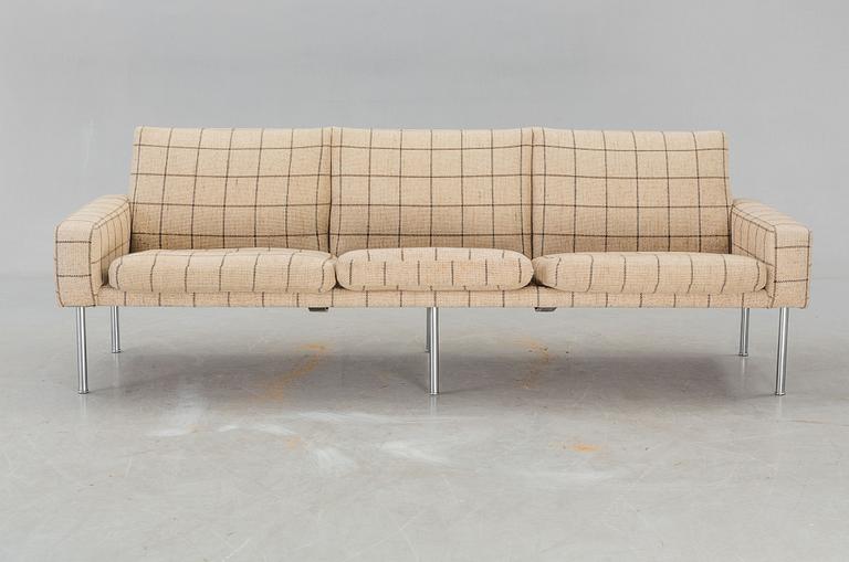 HANS J. WEGNER, soffa, "Kastrup/ AP 34/3". 1960-tal.