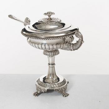 A Swedish silver sugarbowl, marks of Gustaf Folcker, Stockholm 1829.