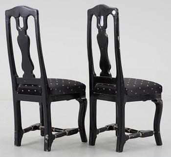 STOLAR, ett par, senbarock, provins, 1700-talets mitt/andra hälft.