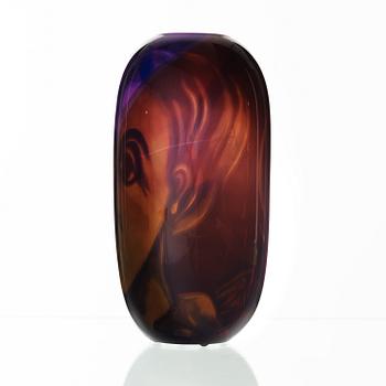 Eva Englund, a 'Graal' glass vase, Orrefors 1989.