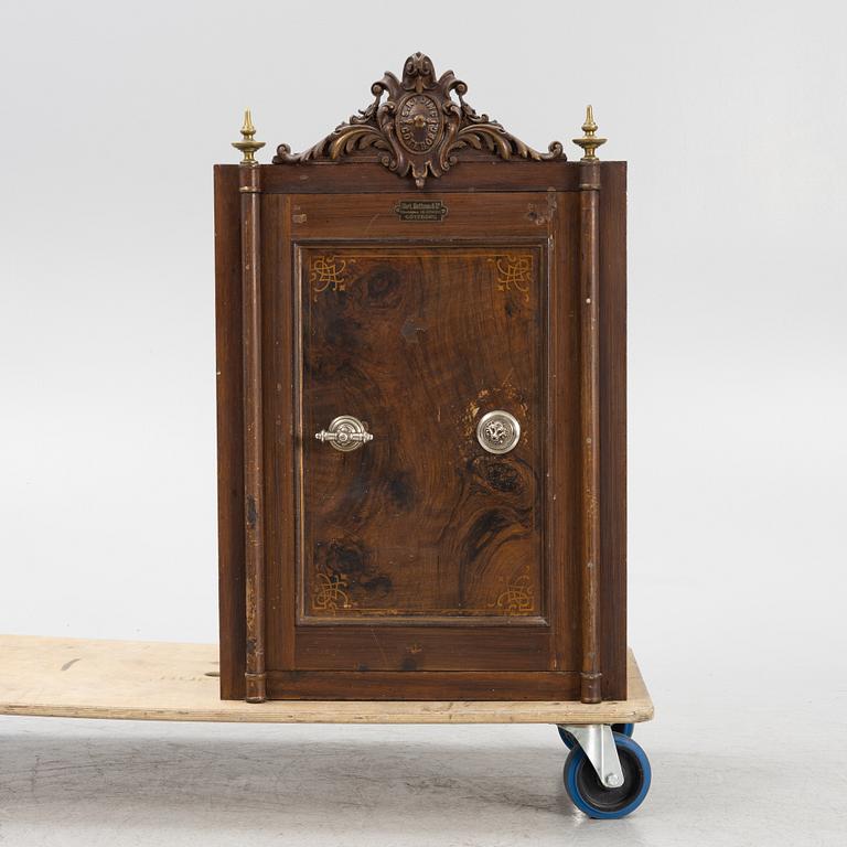 Kassaskåp, S. Ryding/Mart. Mattsson & Co Efterträdare, Göteborg, omkring år 1900.