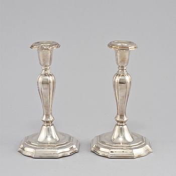 LJUSSTAKAR, ett par, silver, GAB, Stockholm, 1966.