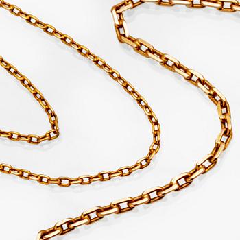 A set of two 14K gold chains.