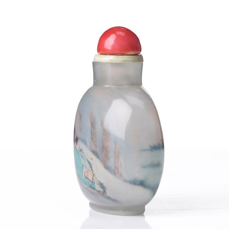 A inside painted snuff bottle with stopper, China, circa 1900.