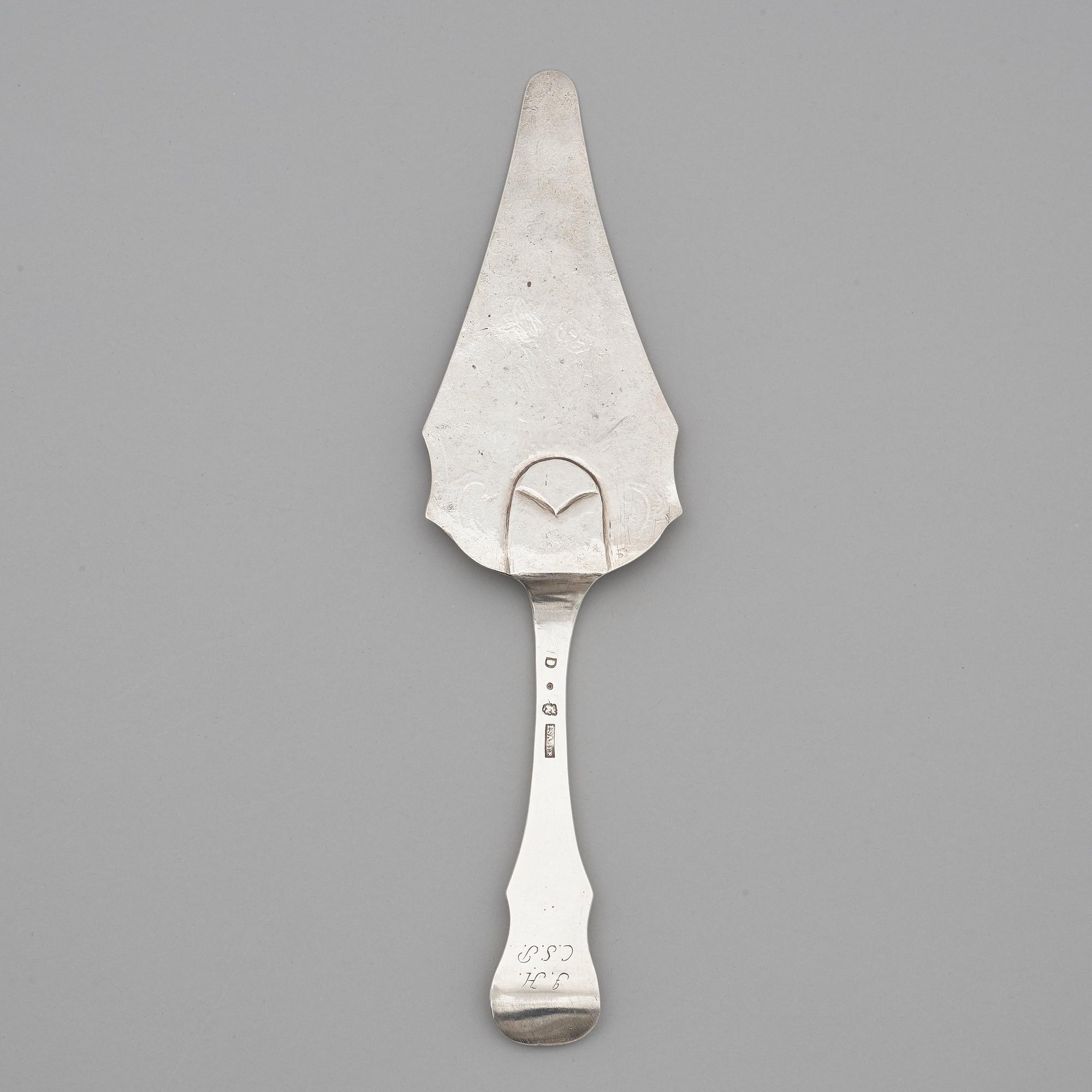 Isak Sauer, tårtspade, silver, Stockholm 1762. Rokoko.