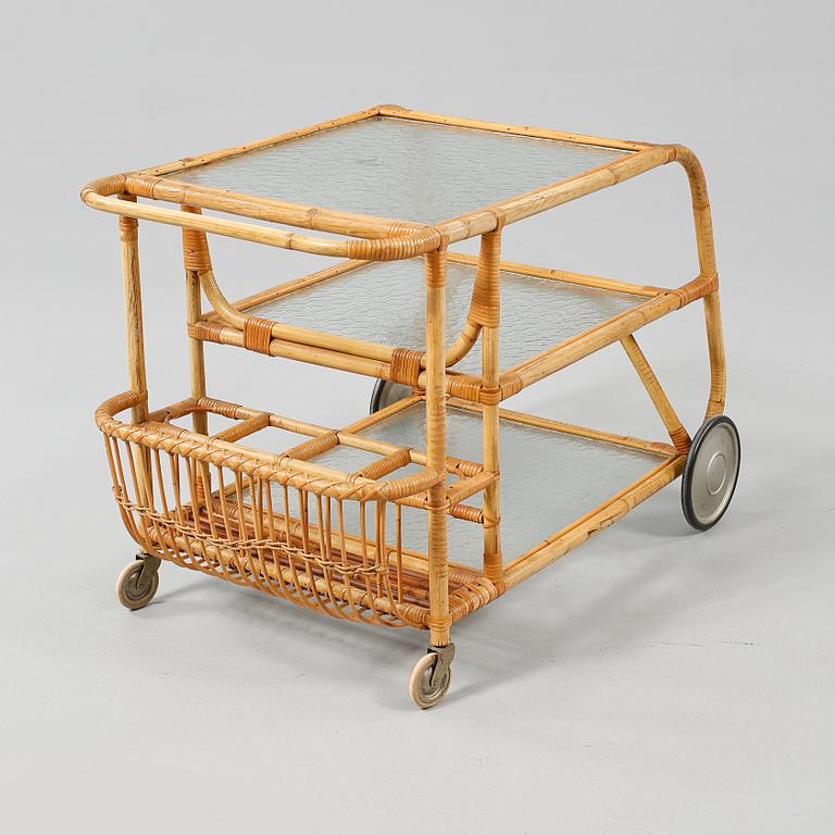 SERVERINGSVAGN, 1900-talets andra hälft.