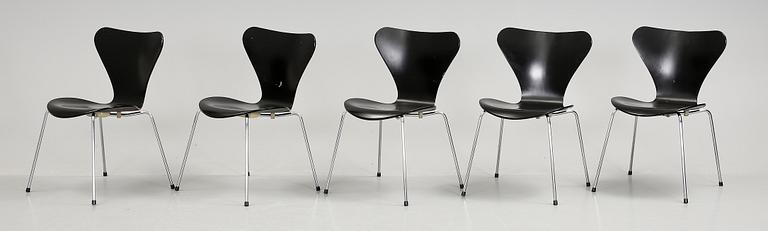 STOLAR, 5 st . "Sjuan", Arne Jacobsen, Fritz Hansen, sannolikt 1960-70-tal.