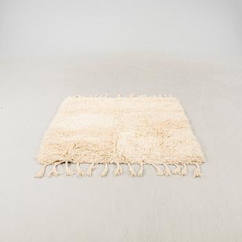 A Konya Yatak carpet approx 162x151 cm.