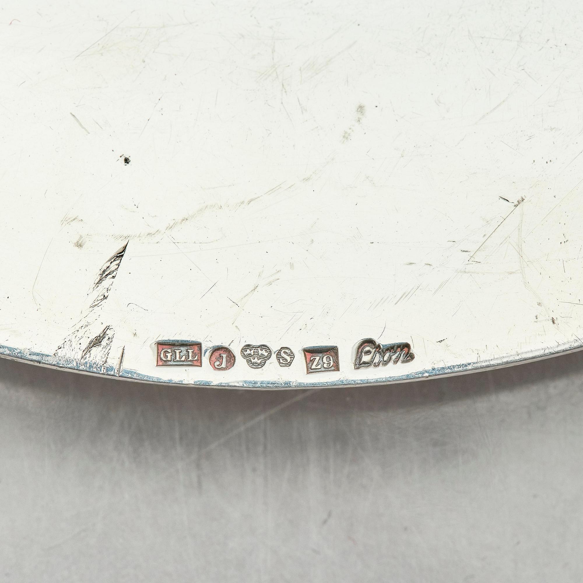 Lennart Larsson Guld AB, a Swedish silver butter box with lid and tray, Jönköping 1974.