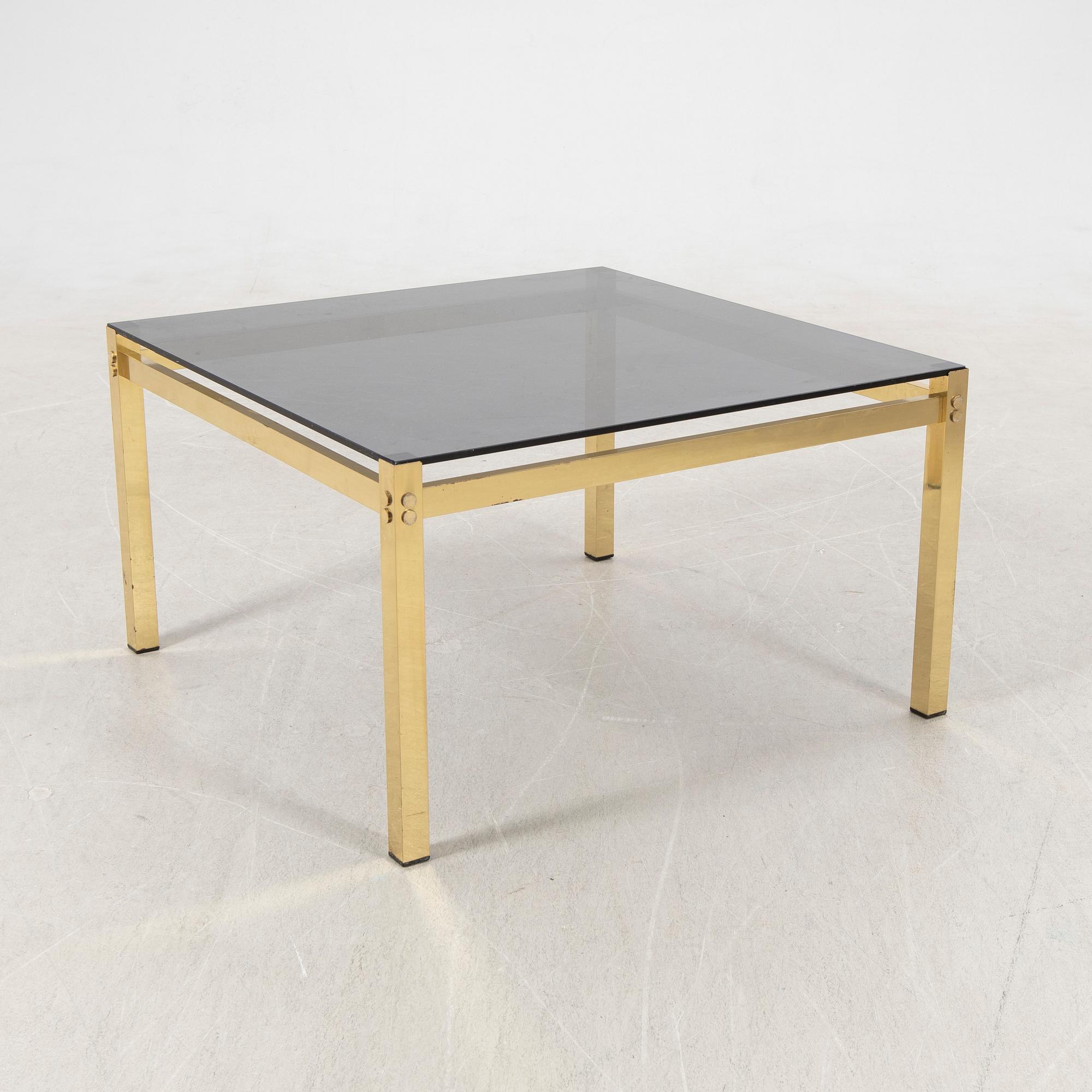 Soffbord, 1900-talets slut/tidigt 2000-tal.