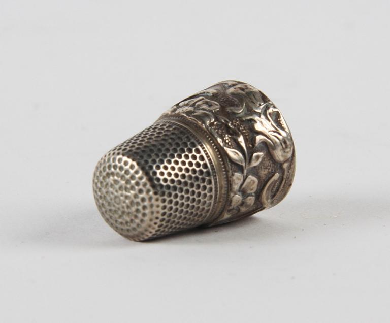 FINGERBORGAR, 6 st, silver och guld, 1900-tal.