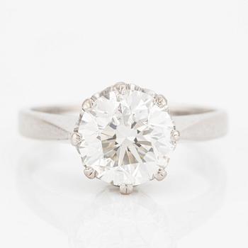 Ring, 18K white gold with a brilliant-cut diamond of 2.62 ct according to the engraving.